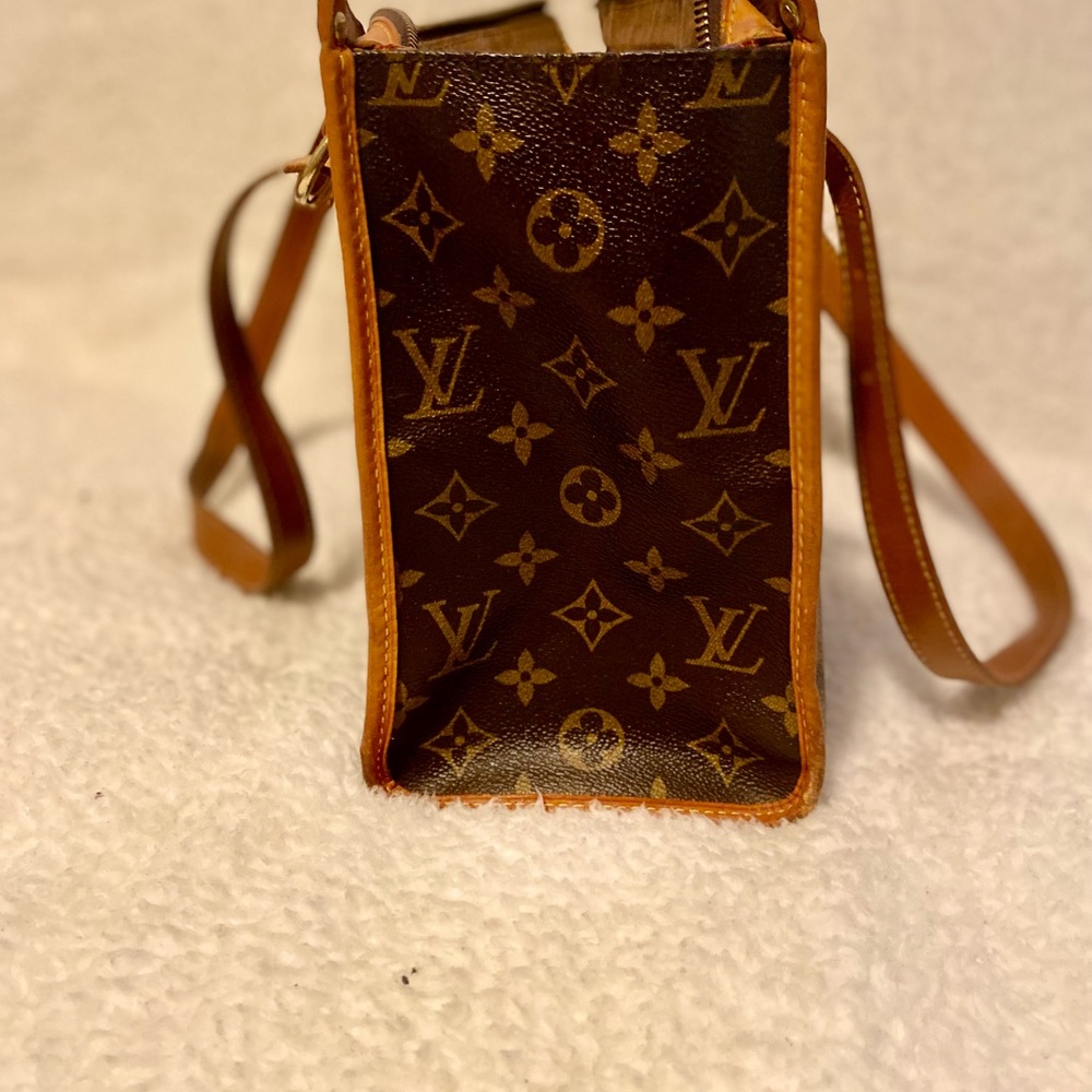 Louis Vuitton Brown Monogram Canvas Shoulder Bag - Picture 4 of 9